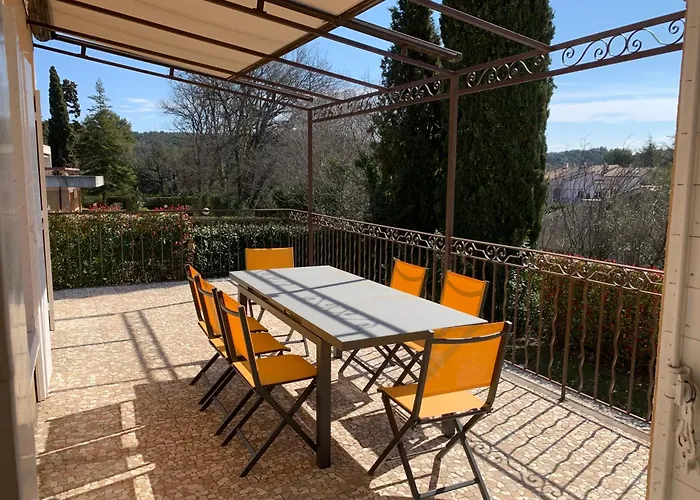 La Grande Villa
